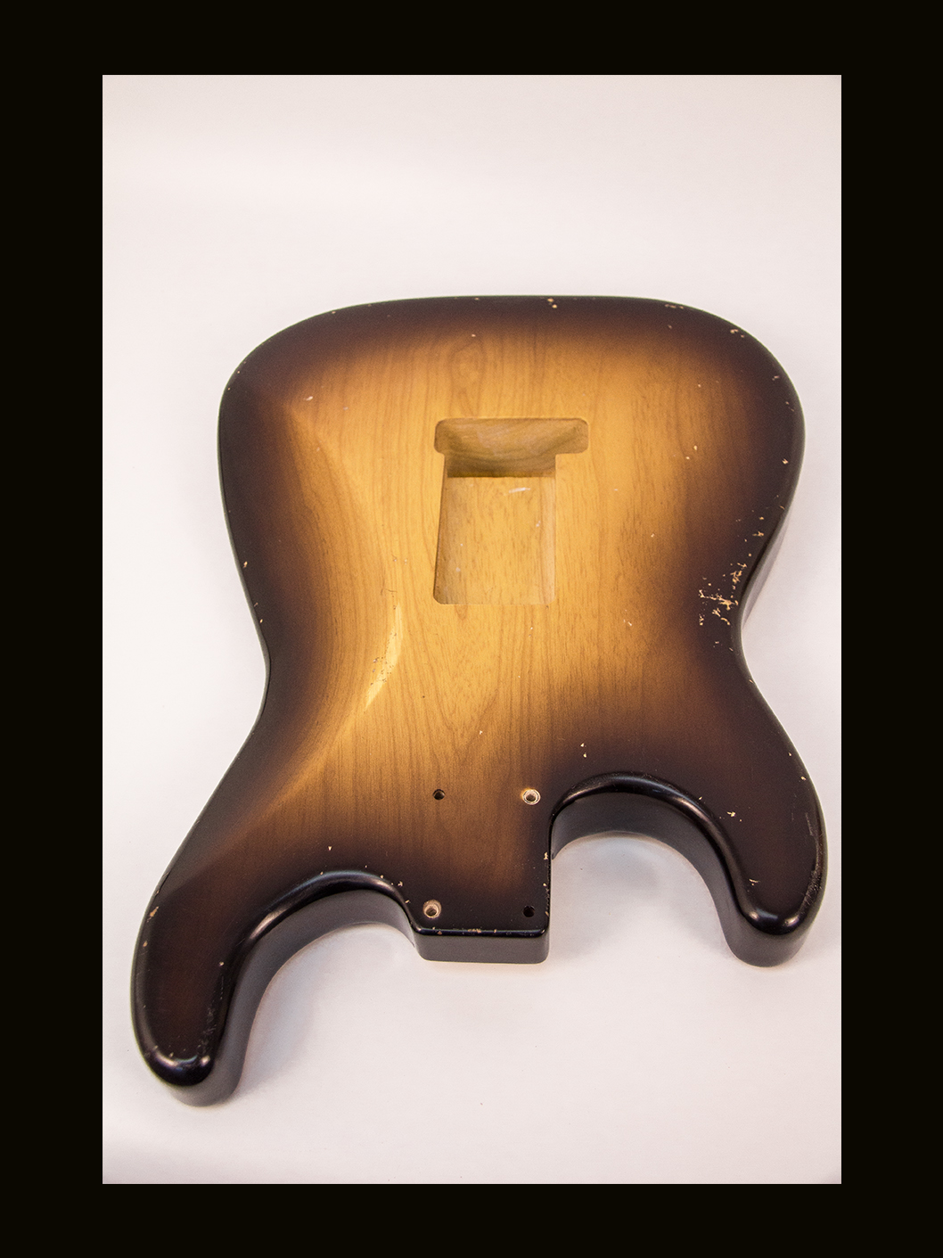 S-Style Body / 1 PC. Ultra Light Swamp Ash / 3 lbs. 5 oz. / Nitrocellulose 'Chocolate Burst' / Med. Relic (#GIN-4147) - Image 4
