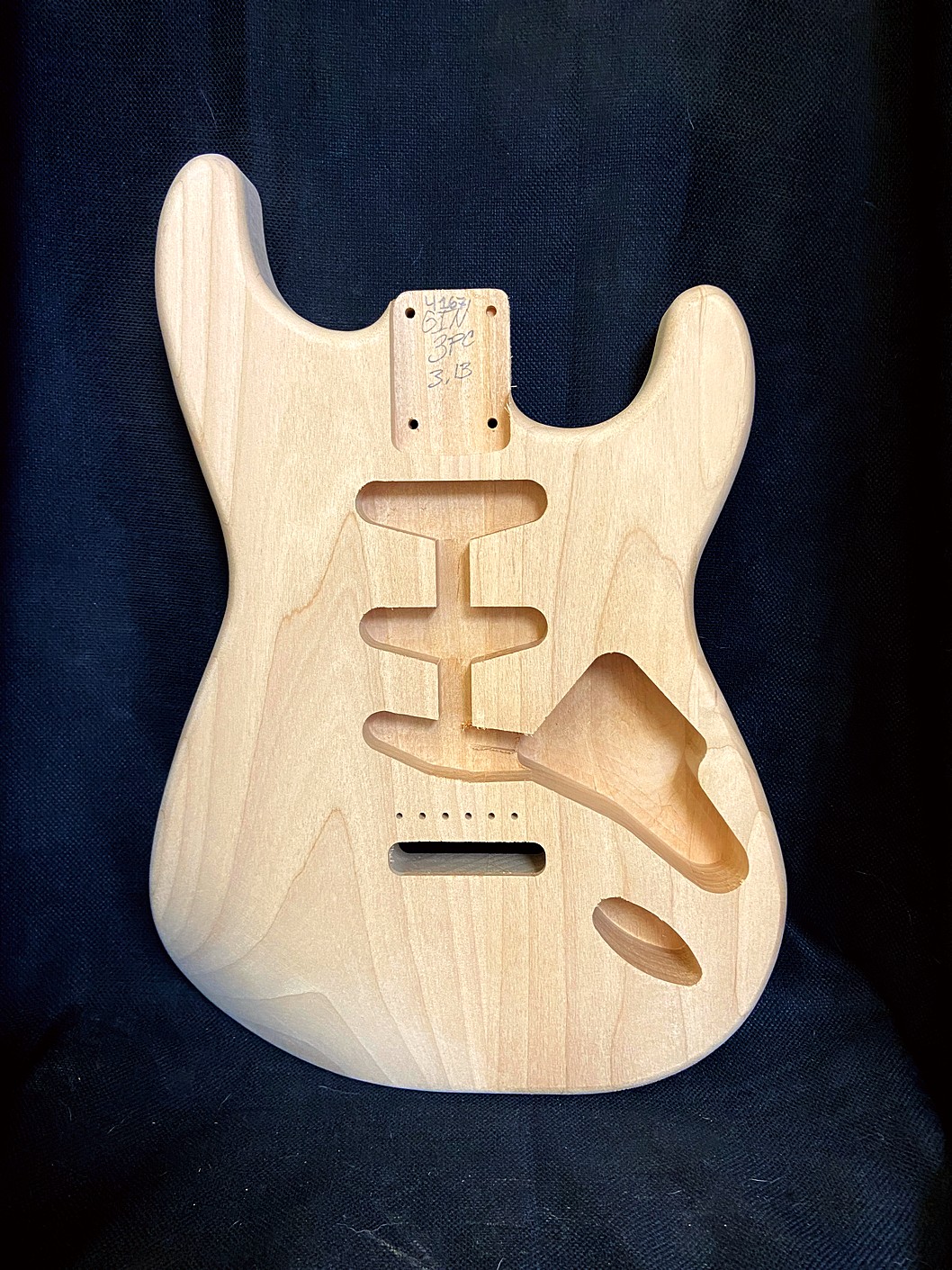 S-Style Body / Ultra Light Alder / 3 lbs. 13 oz. (#GIN-4167)