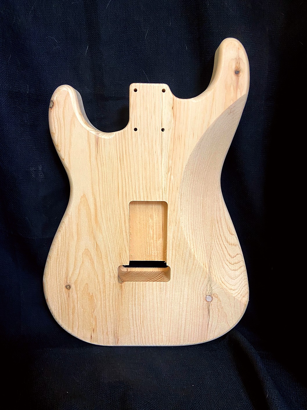 S-Style Body / 2 pc. Pine / 3 lbs. 9 oz. (#GIN-4186) - Image 2