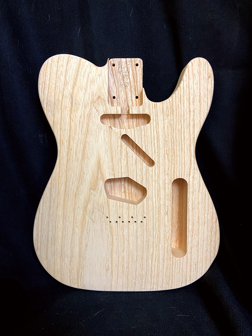T-Style Body / 1 pc. Ultra Light Swamp Ash / 4 lbs. 0 oz. (#GIN-4191)