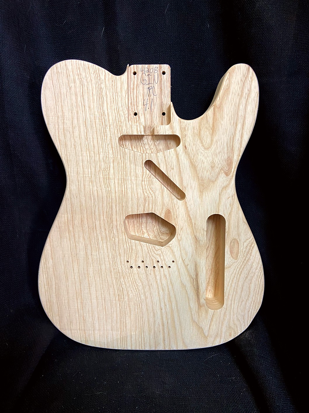 T-Style Body / 1 pc. Swamp Ash / 4 lbs. 1 oz. (#GIN-4208)