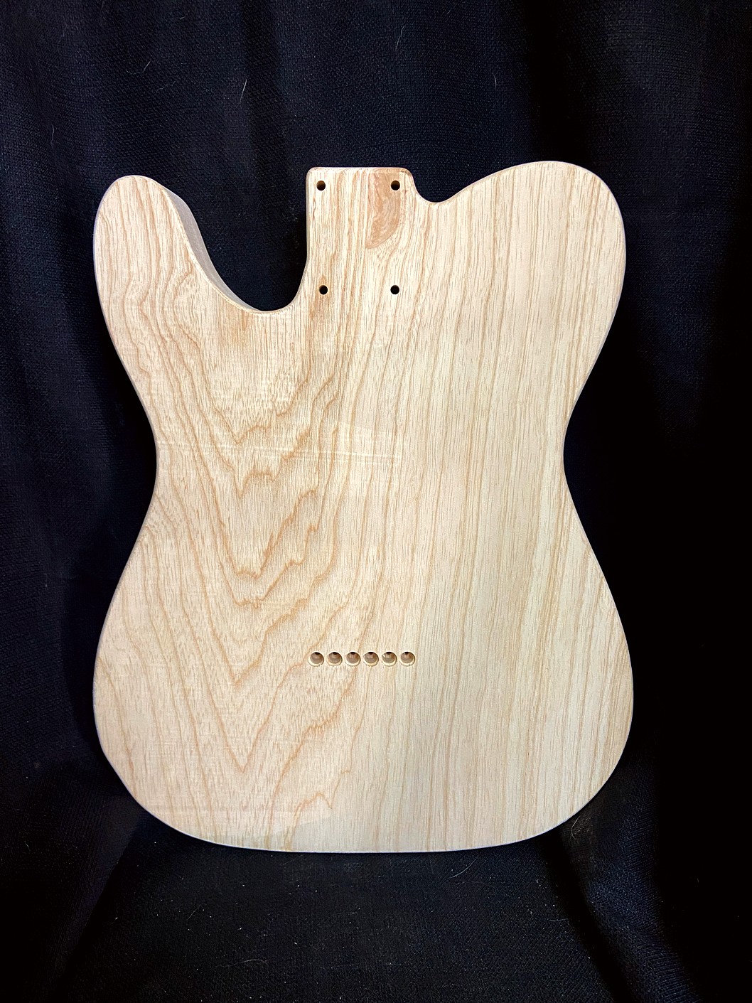 T-Style Body / 1 pc. Swamp Ash / 4 lbs. 1 oz. (#GIN-4208) - Image 2