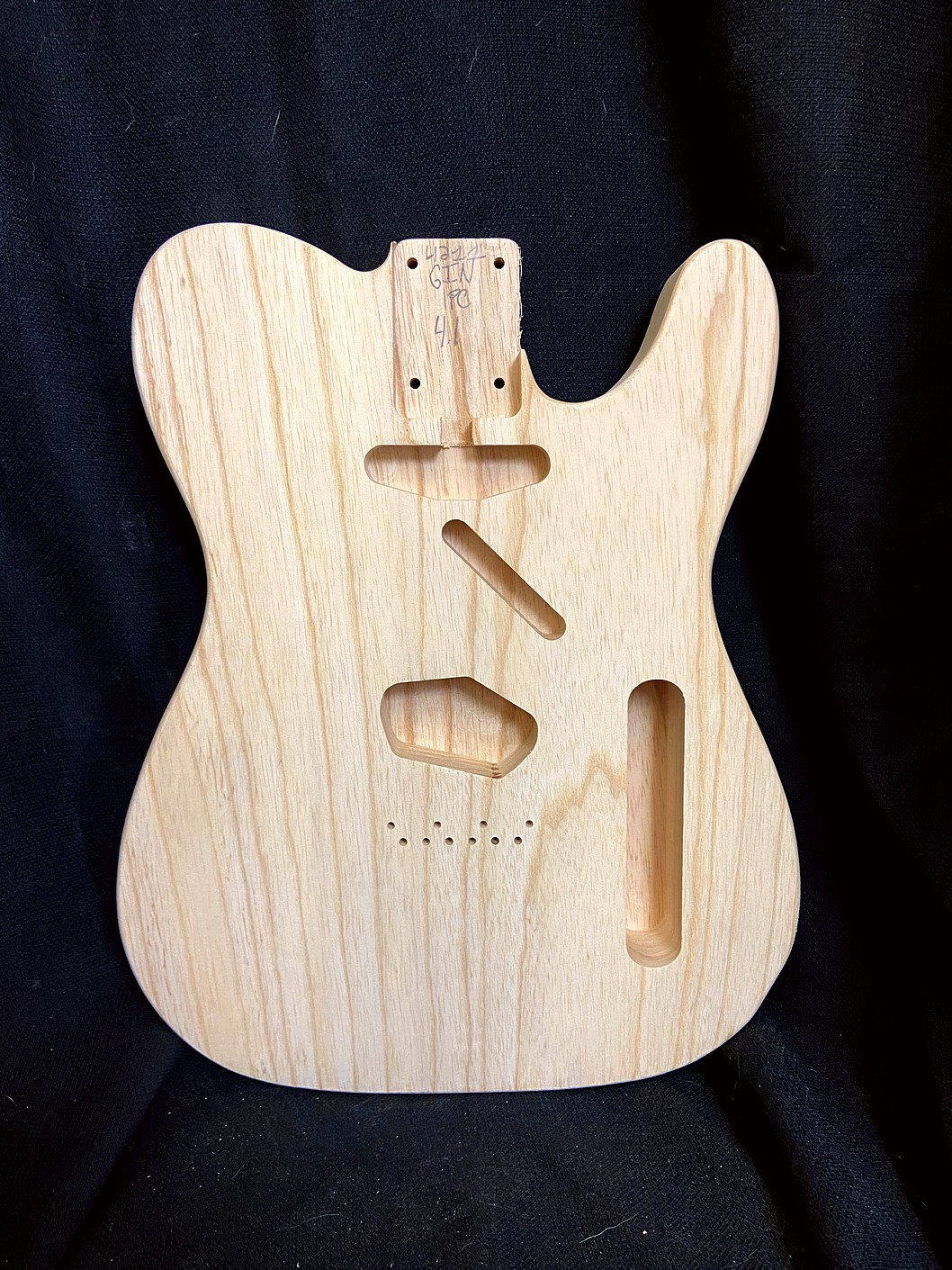 T-Style Body / 1 pc. Swamp Ash / 4 lbs. 1 oz. (#GIN-4211)