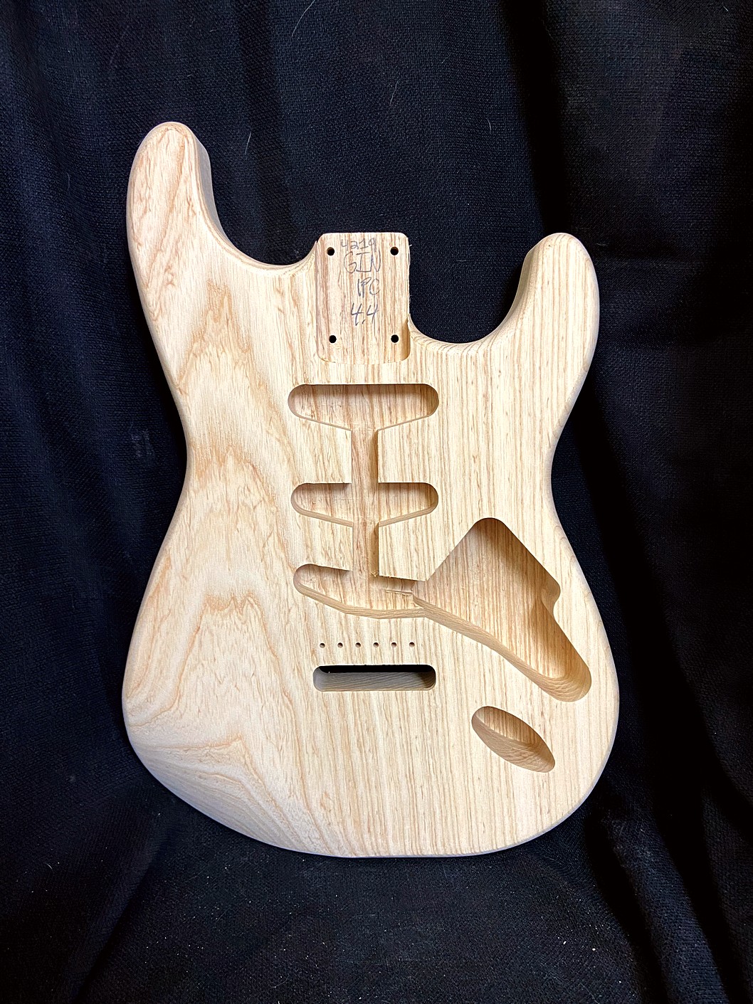 S-Style Body / 1 pc. Swamp Ash (#GIN-4219)